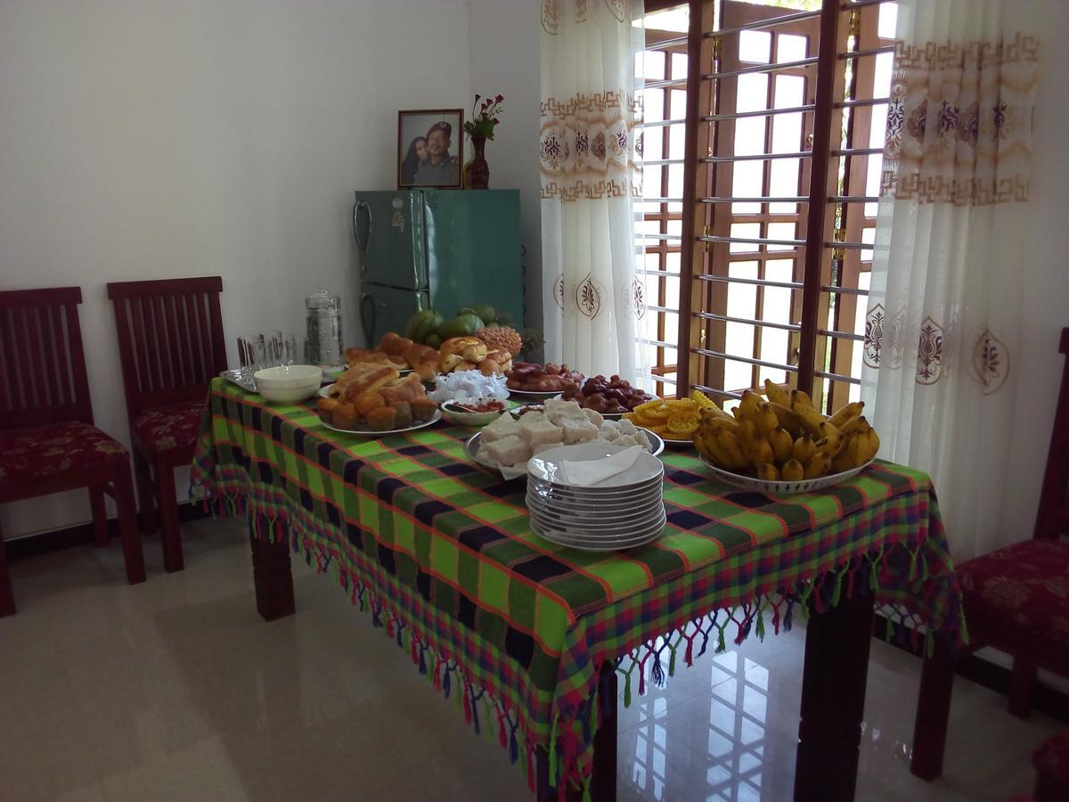 Surf Bay House Otel Dikwella Dış mekan fotoğraf